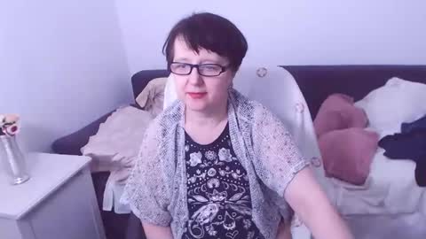 Christa online show from 15, 2, 2025