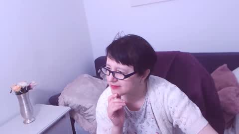 Christa online show from 15, 2, 2025