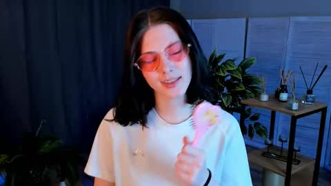 Snapshot of christaschrecongost chatting on 6, 3, 2026 christaschrecongost online show from 6, 3, 2026