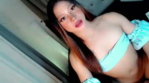 Snapshot of christina_wills chatting on 22, 9, 2025 christina_wills online show from 22, 9, 2025