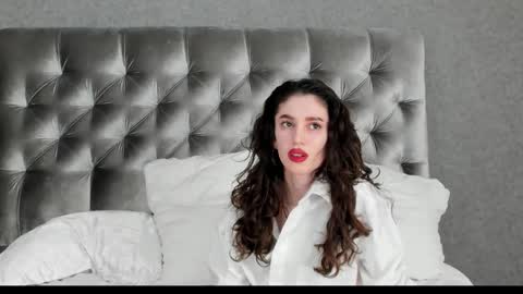 christinaconte online show from 3, 3, 2025