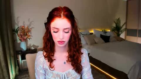 christinaconteeree online show from 22, 10, 2025