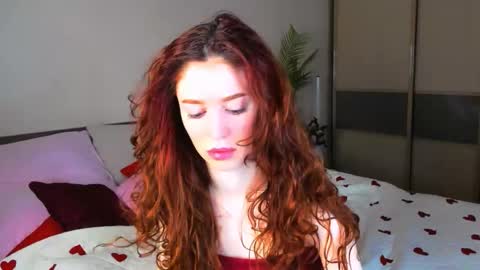 christinaconteeree online show from 22, 3, 2026