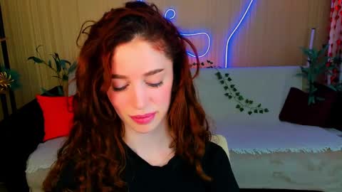 christinaconteeree online show from 27, 3, 2026