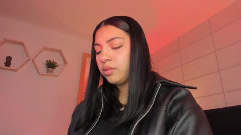 Snapshot of christine_harper chatting on 2, 12, 2025 Christine online show from 2, 12, 2025