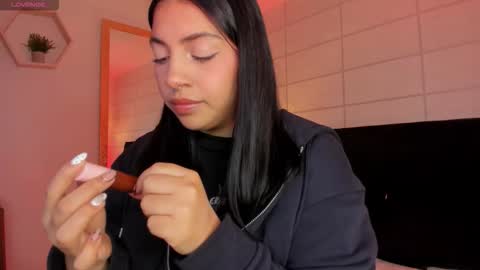 Snapshot of christine_harper chatting on 5, 12, 2025 Christine online show from 5, 12, 2025