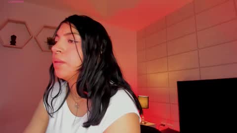 Snapshot of christine_harper chatting on 22, 12, 2025 Christine online show from 22, 12, 2025