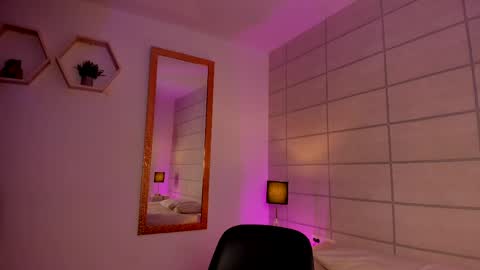 Christine  online show from 20, 4, 2026