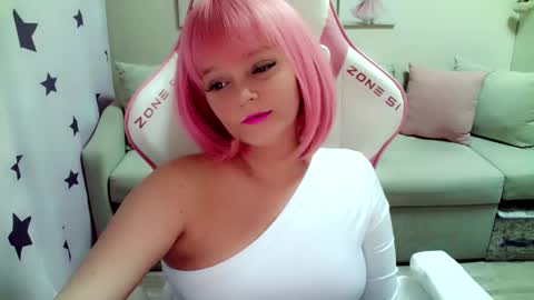 Christi online show from 5, 3, 2025