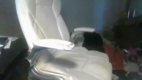 christo online show from 28, 2, 2025