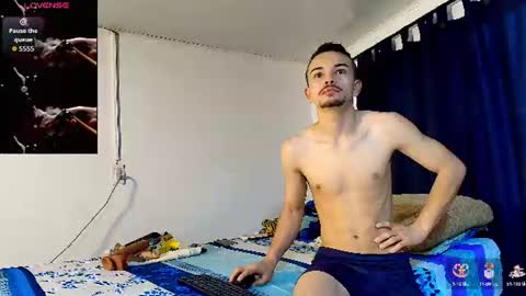 Snapshot of christopher__vans chatting on 1, 7, 2026 CHRISTOPHER online show from 1, 7, 2026