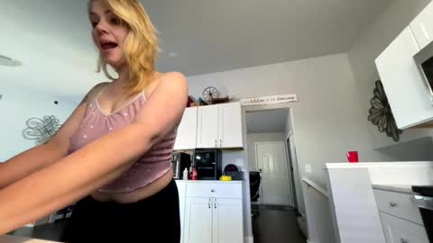 Christy Stevens online show from 21, 4, 2026