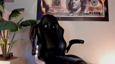 chrizmacgregor online show from 24, 4, 2026