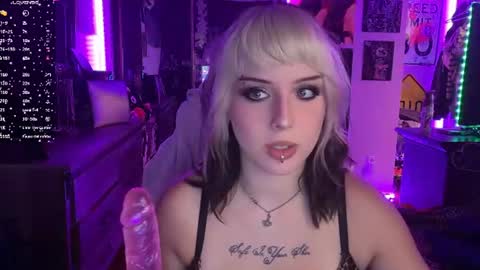 Snapshot of chromeheartzz chatting on 11, 6, 2026 chromeheartzz online show from 11, 6, 2026