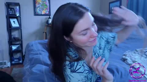 Snapshot of chroniclove chatting on 12, 3, 2026 Marley online show from 12, 3, 2026