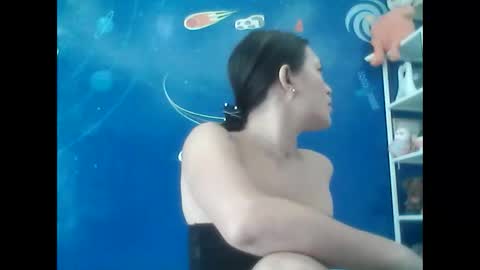 Snapshot of chrysadel chatting on 1, 10, 2025 Ur Suraya22 online show from 1, 10, 2025