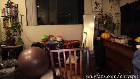 Chrys online show from 1, 2, 2026