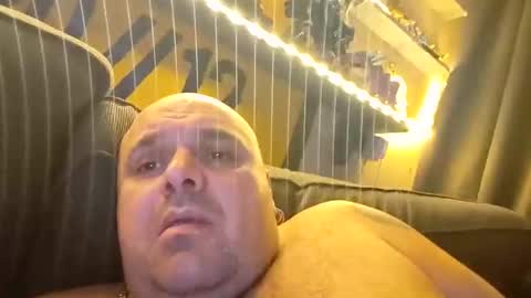 chubbyman40 online show from 2, 5, 2026