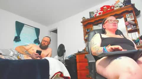 chubbyshygirl92 online show from 26, 4, 2026