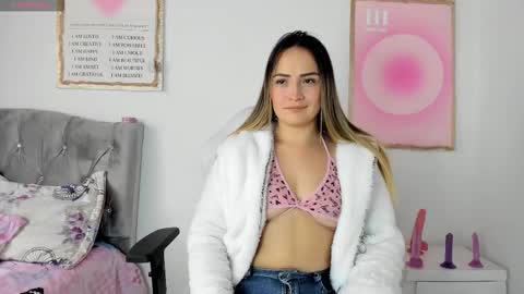 Ciindy Lovers online show from 19, 11, 2025