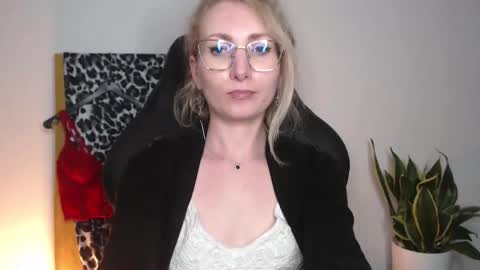 Cinderella online show from 22, 4, 2026