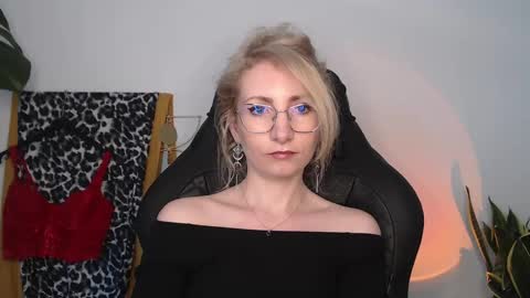 Cinderella online show from 24, 4, 2026