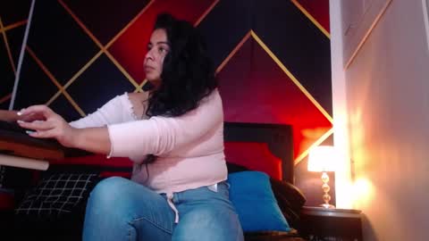 Snapshot of cindyandcarlo chatting on 7, 1, 2025 CindyandCarlo online show from 7, 1, 2025