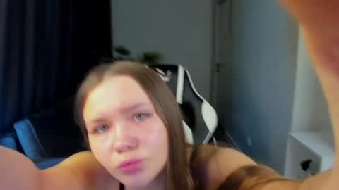 Cindy Lewis online show from 28, 7, 2026