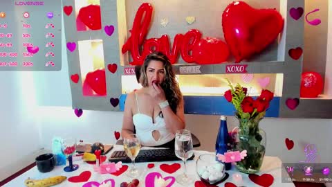 Cinthya  online show from 14, 2, 2025