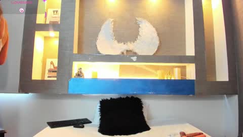 Cinthya  online show from 27, 2, 2025