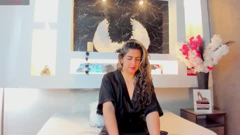 Cinthya  online show from 13, 9, 2025