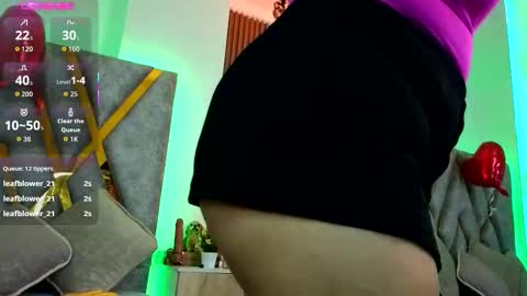 Snapshot of cintia_holms chatting on 6, 3, 2026 Cintia online show from 6, 3, 2026