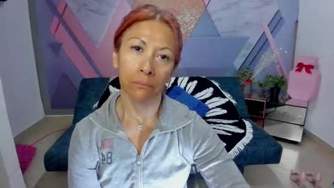  CINTIA  online show from 10, 2, 2025