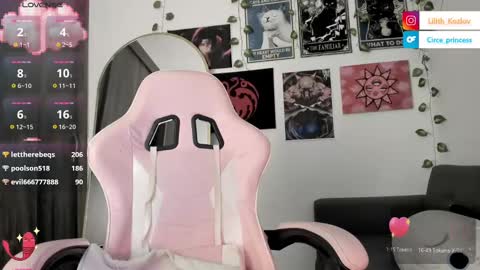 Paulina online show from 25, 2, 2025