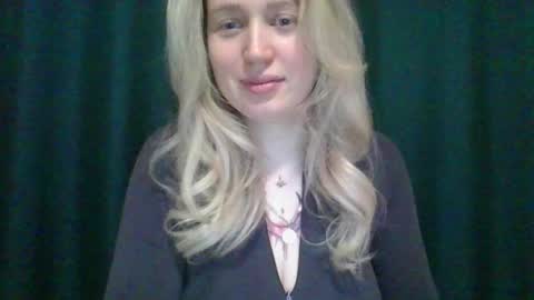 Snapshot of citrusblissss chatting on 8, 3, 2025 citrusblissss online show from 8, 3, 2025