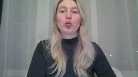 Snapshot of citrusblissss chatting on 12, 3, 2025 citrusblissss online show from 12, 3, 2025