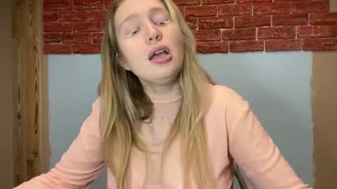 Snapshot of citrusblissss chatting on 3, 10, 2025 citrusblissss online show from 3, 10, 2025