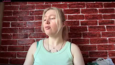 Snapshot of citrusblissss chatting on 5, 11, 2025 citrusblissss online show from 5, 11, 2025