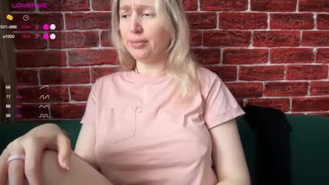 Snapshot of citrusblissss chatting on 26, 11, 2025 citrusblissss online show from 26, 11, 2025