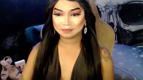 Snapshot of cj_parker69 chatting on 22, 12, 2025 QUEEN CESS online show from 22, 12, 2025