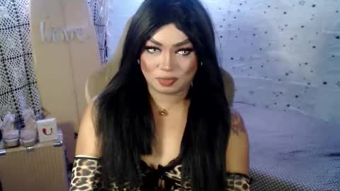 Snapshot of cj_parker69 chatting on 8, 4, 2026 QUEEN CESS online show from 8, 4, 2026