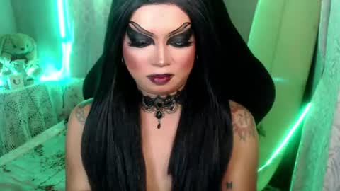 QUEEN CESS online show from 30, 6, 2026