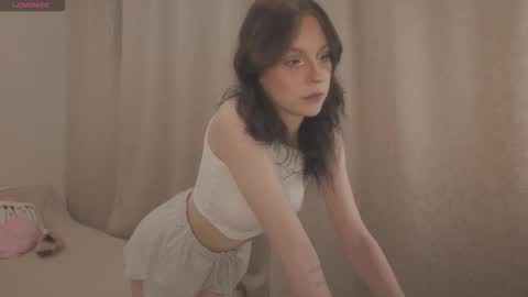 Claire Bennett online show from 11, 9, 2025