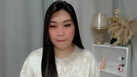 CLAIRE online show from 5, 5, 2026