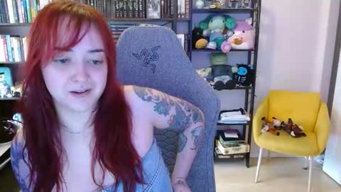 Snapshot of clairebarez chatting on 23, 4, 2026 Claire online show from 23, 4, 2026