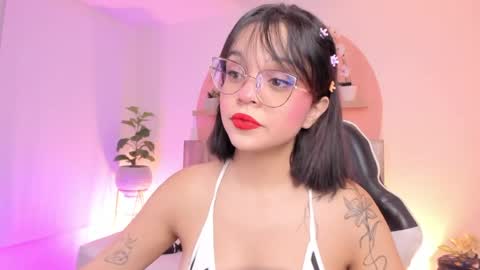 C L A R A online show from 29, 4, 2026