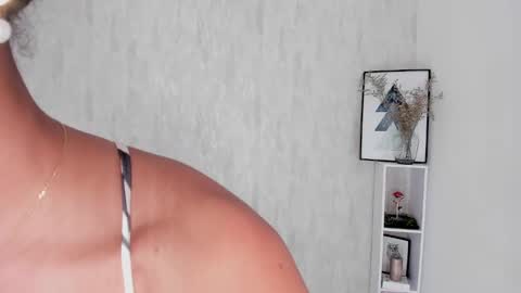 Clara  online show from 5, 1, 2025