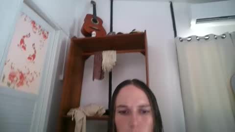 claralafontaine online show from 5, 4, 2026