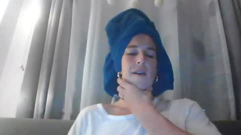 claralafontaine online show from 21, 6, 2026