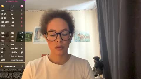 Snapshot of claralipinski chatting on 8, 3, 2026 Selena online show from 8, 3, 2026